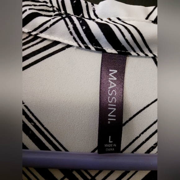 MASSINI WOMEN'S LARGE BUSINESS CASUAL BLACK AND WHITE BUTTON DOWN LONGSLEEVE TOP - Picture 3 of 3
